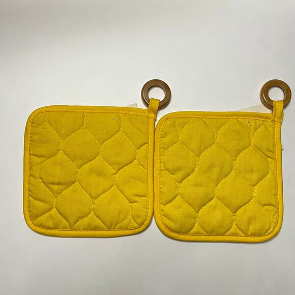 Vintage Flower/Floral Yellow Potholder/Hot pad - Picture 3 of 5